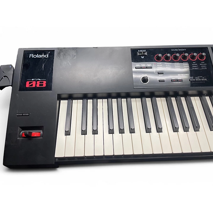 Roland Used Roland FA 08 Keyboard Workstation.gc