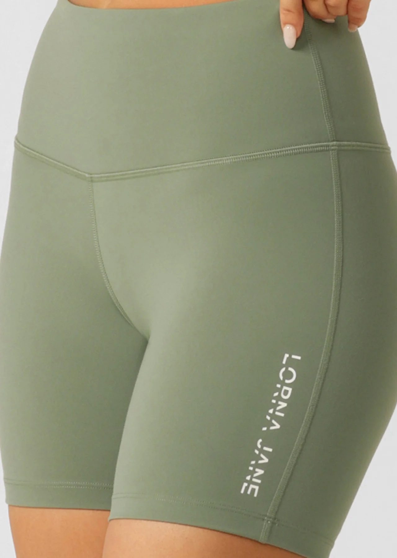 Lotus No Chafe Phone Pocket 16cm Bike Shorts