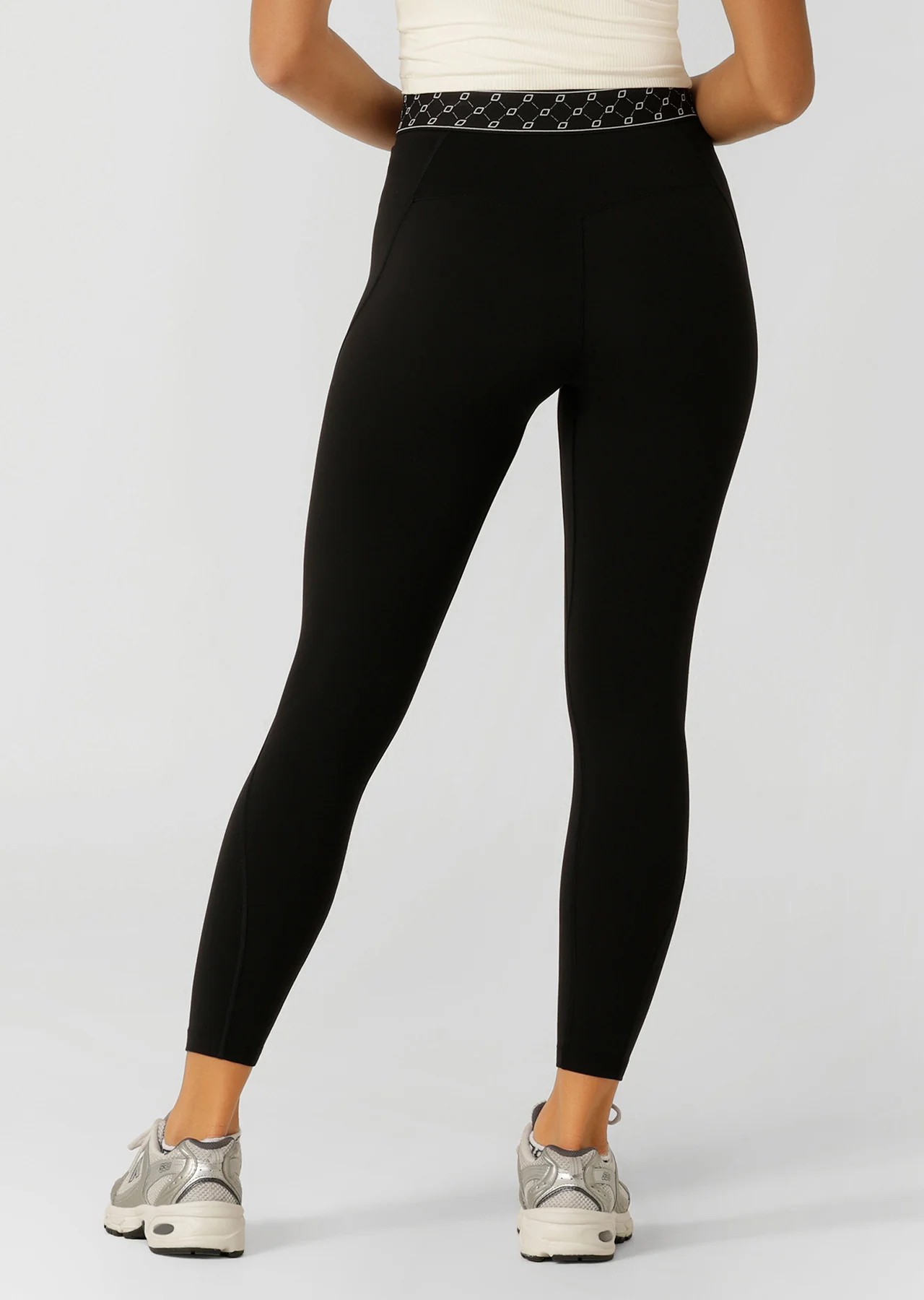 Contour Side Pocket Ankle Biter Leggings