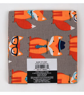 18 x 20 Foxes on Gray Novelty Cotton Fabric Quarter 1pc
