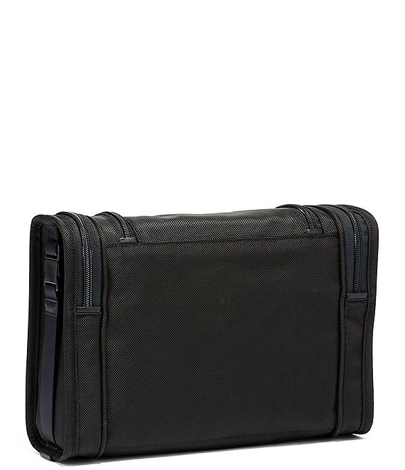 Alpha 3 Hanging Travel Kit