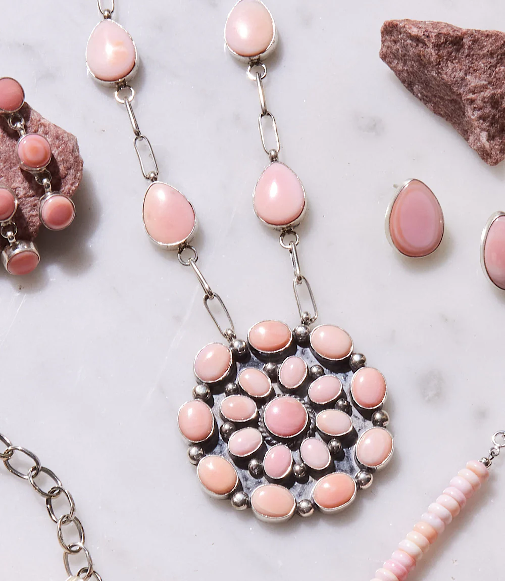 Pink Conch Necklace And Earrings Set