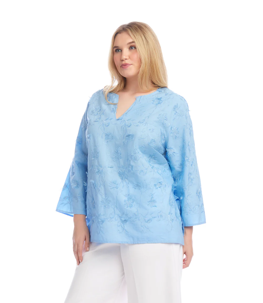Plus Size 3/4 Sleeve Embroidered Tunic