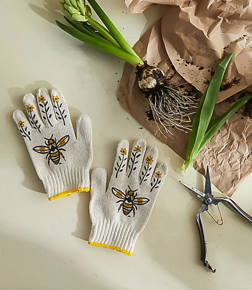Bumblebee Print Gardening Gloves