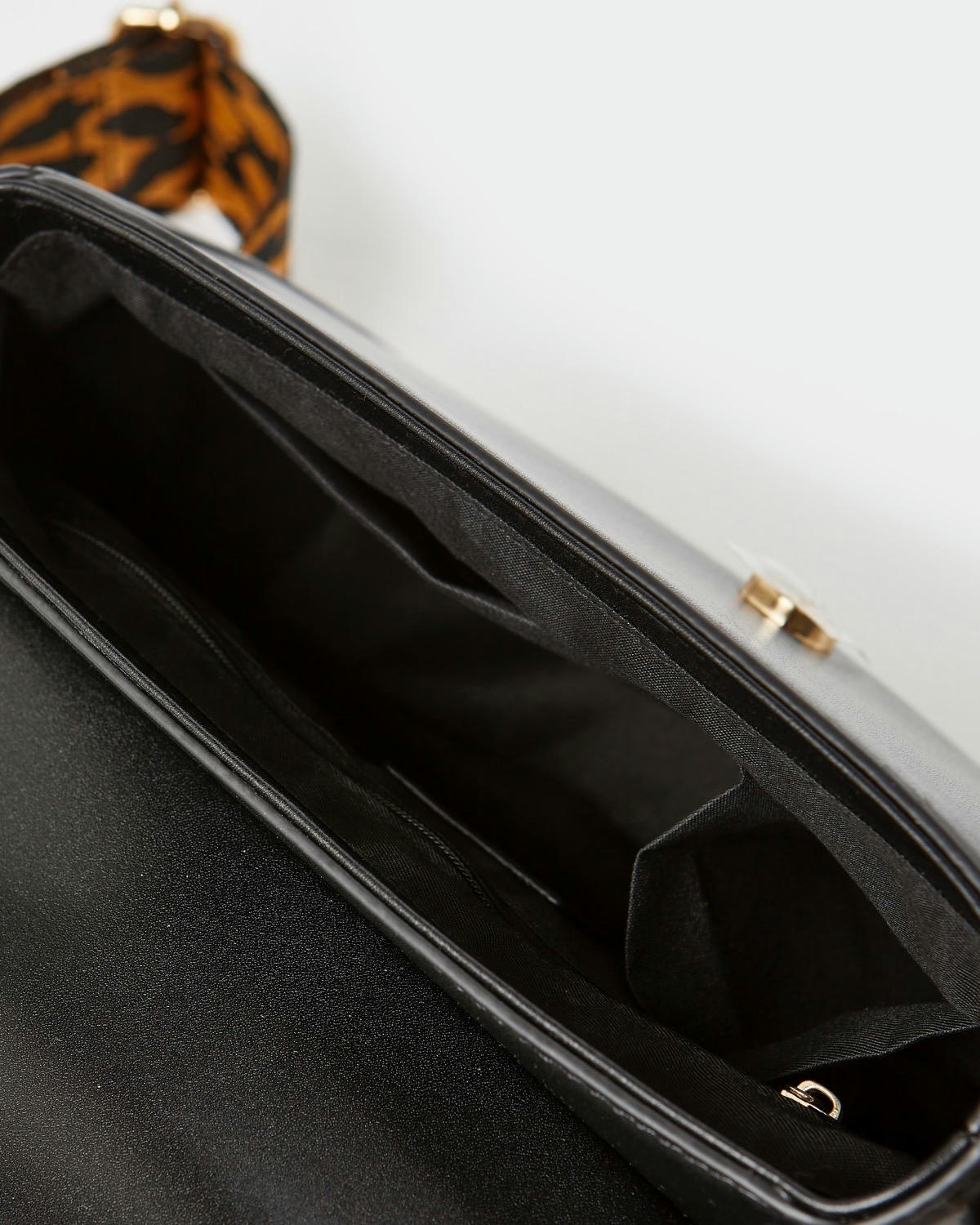 Savida Natalie Cross Body Saddle Bag