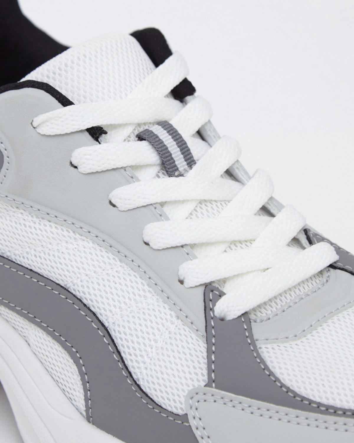 Chunky Neutral Trainer