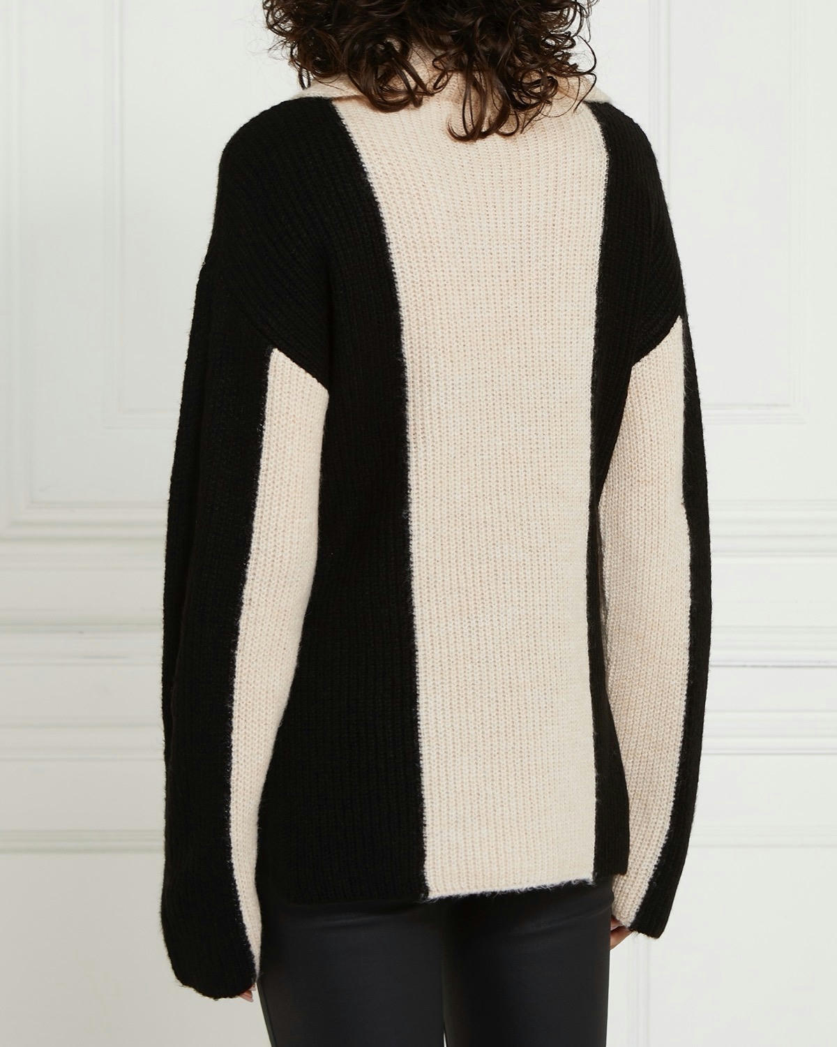 Gallery Scarf Jumper
