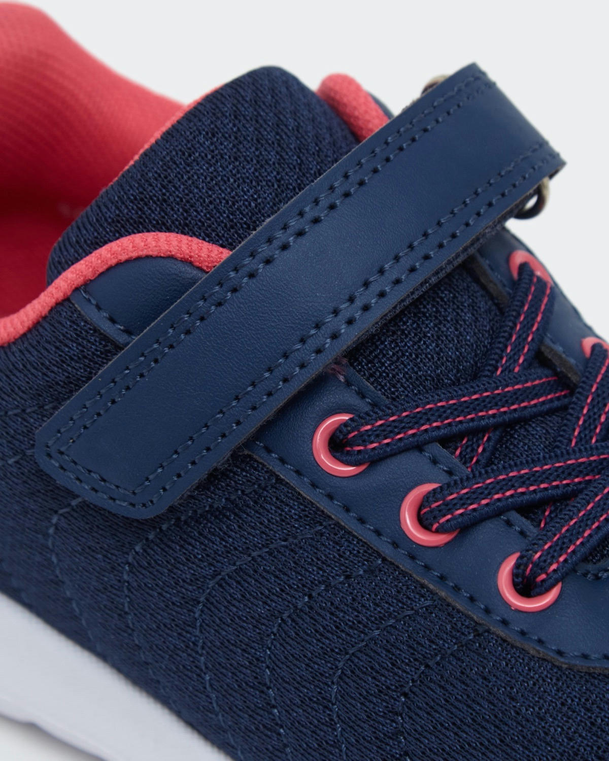 Mesh Trainer (Size 6 Infant-5)