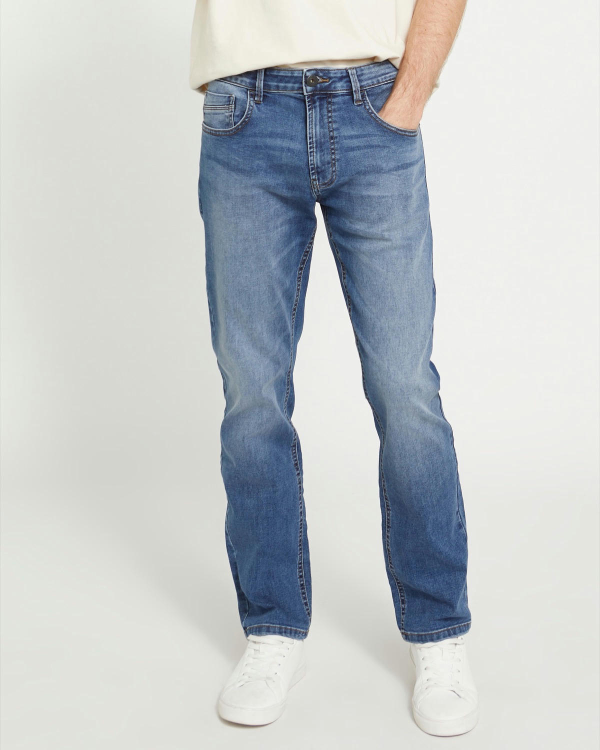 Ultra Stretch Straight Fit Jeans