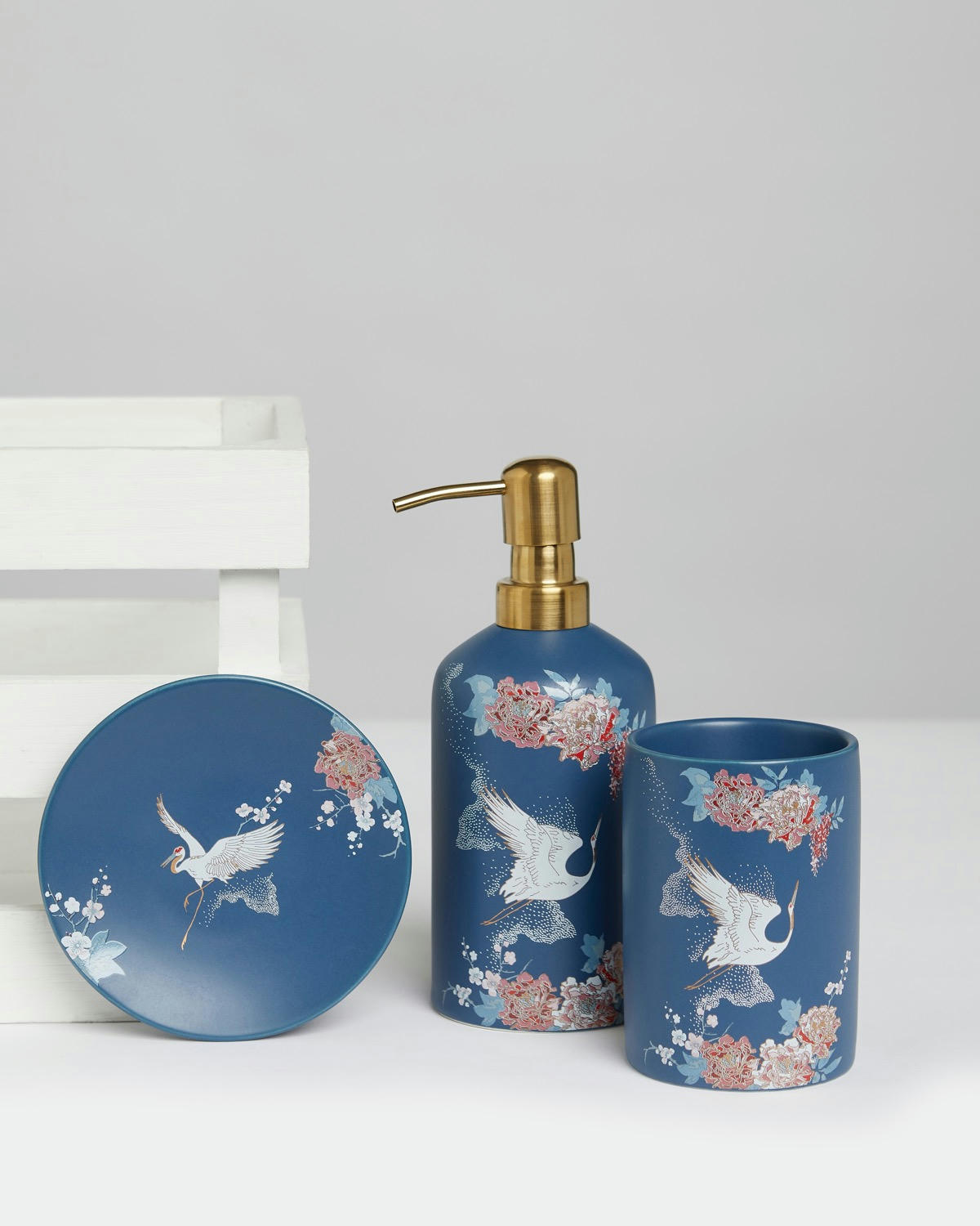 Carolyn Donnelly Eclectic Bird Soap Dish