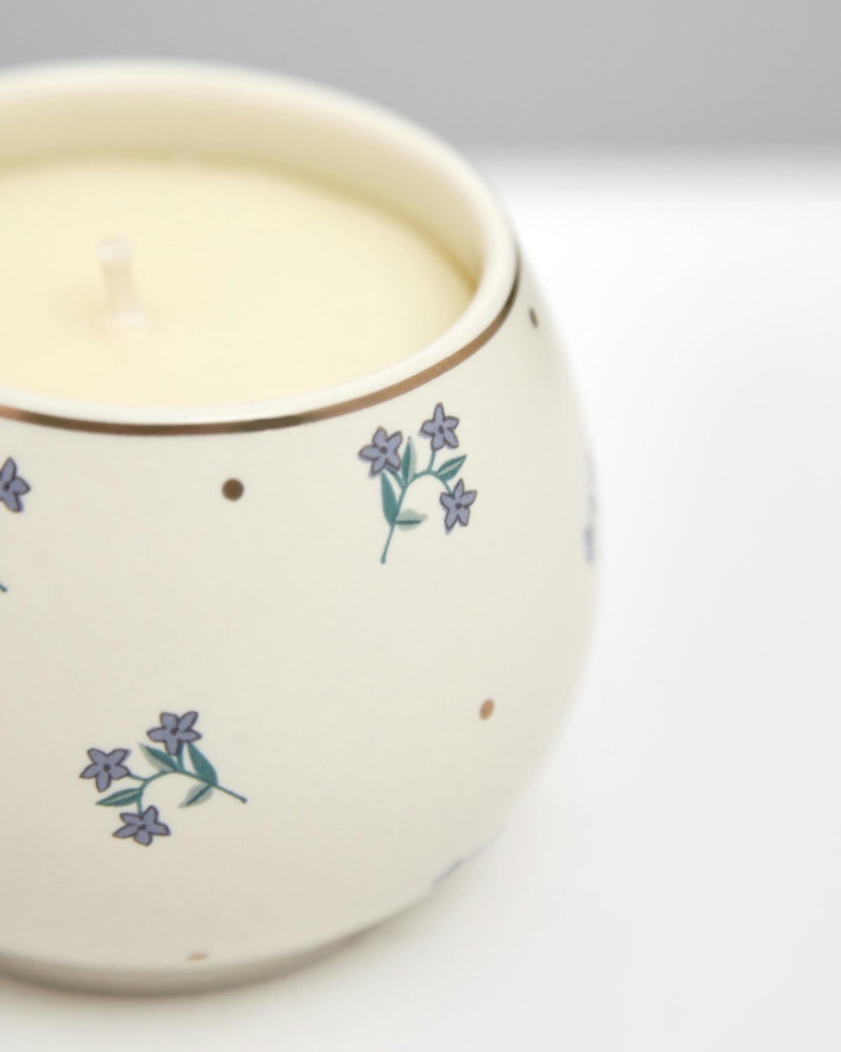 Carolyn Donnelly Eclectic Ceramic Scented Candle