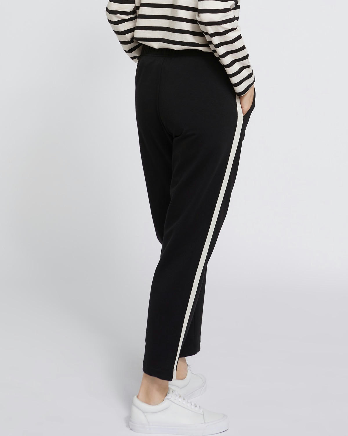 Carolyn Donnelly The Edit Stripe Sweatpants