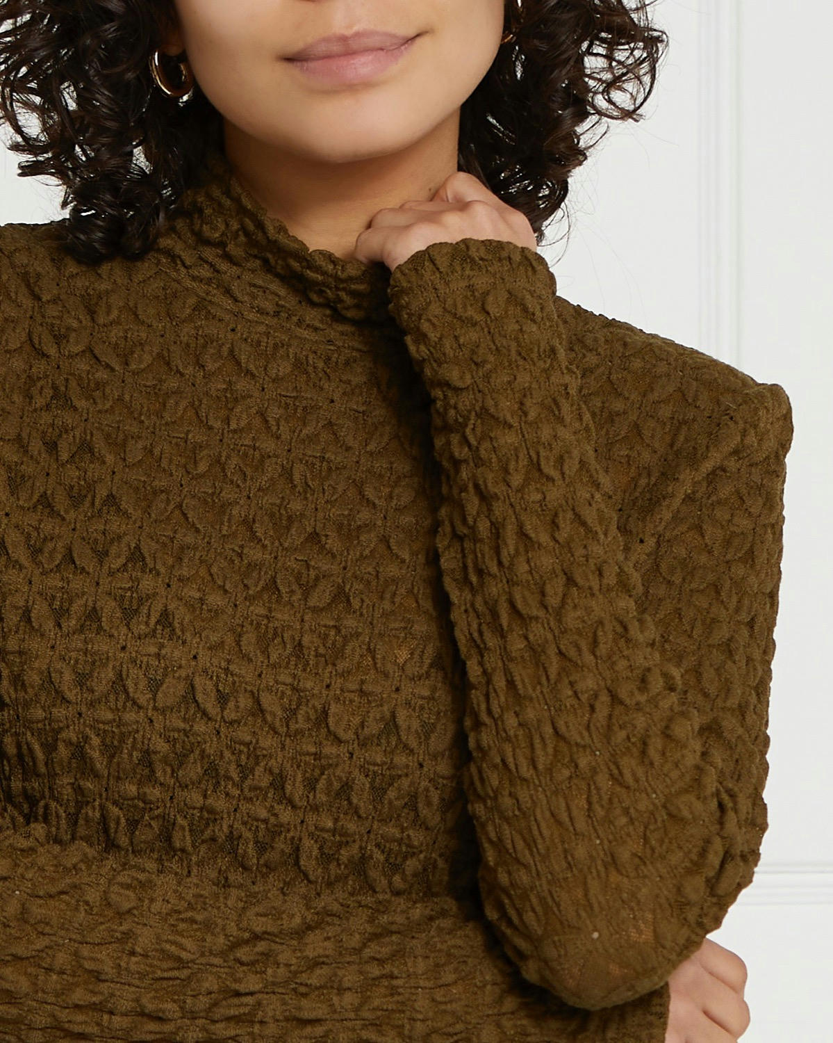 Gallery Crinkle Textured Long-Sleeved Top