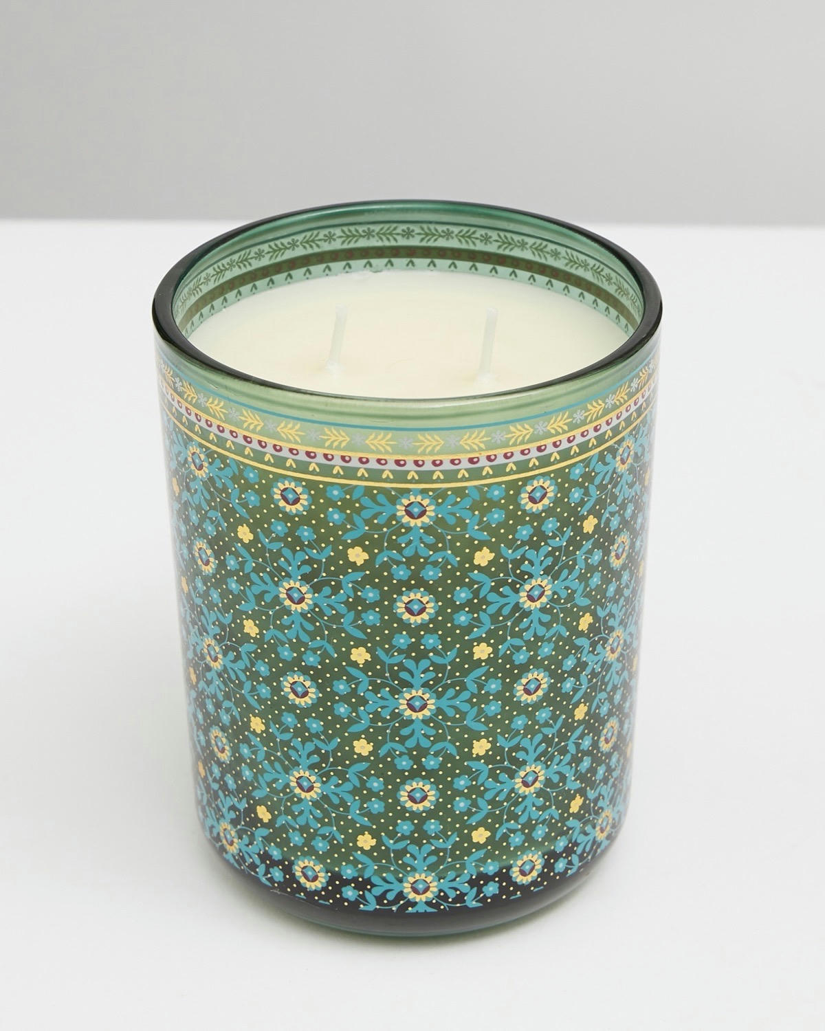 Carolyn Donnelly Eclectic Decal Candle