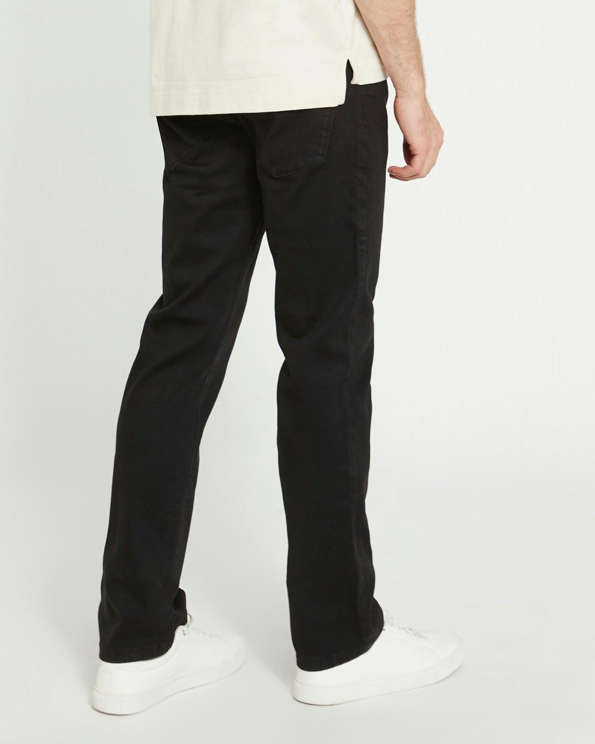 Ultra Stretch Straight Fit Jeans