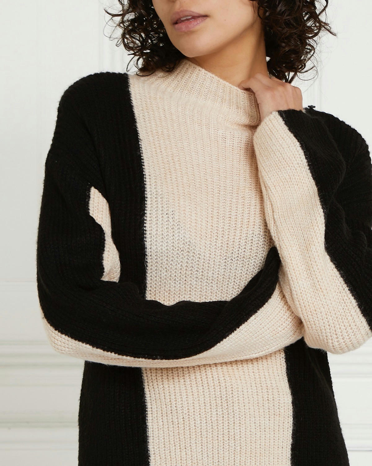 Gallery Scarf Jumper