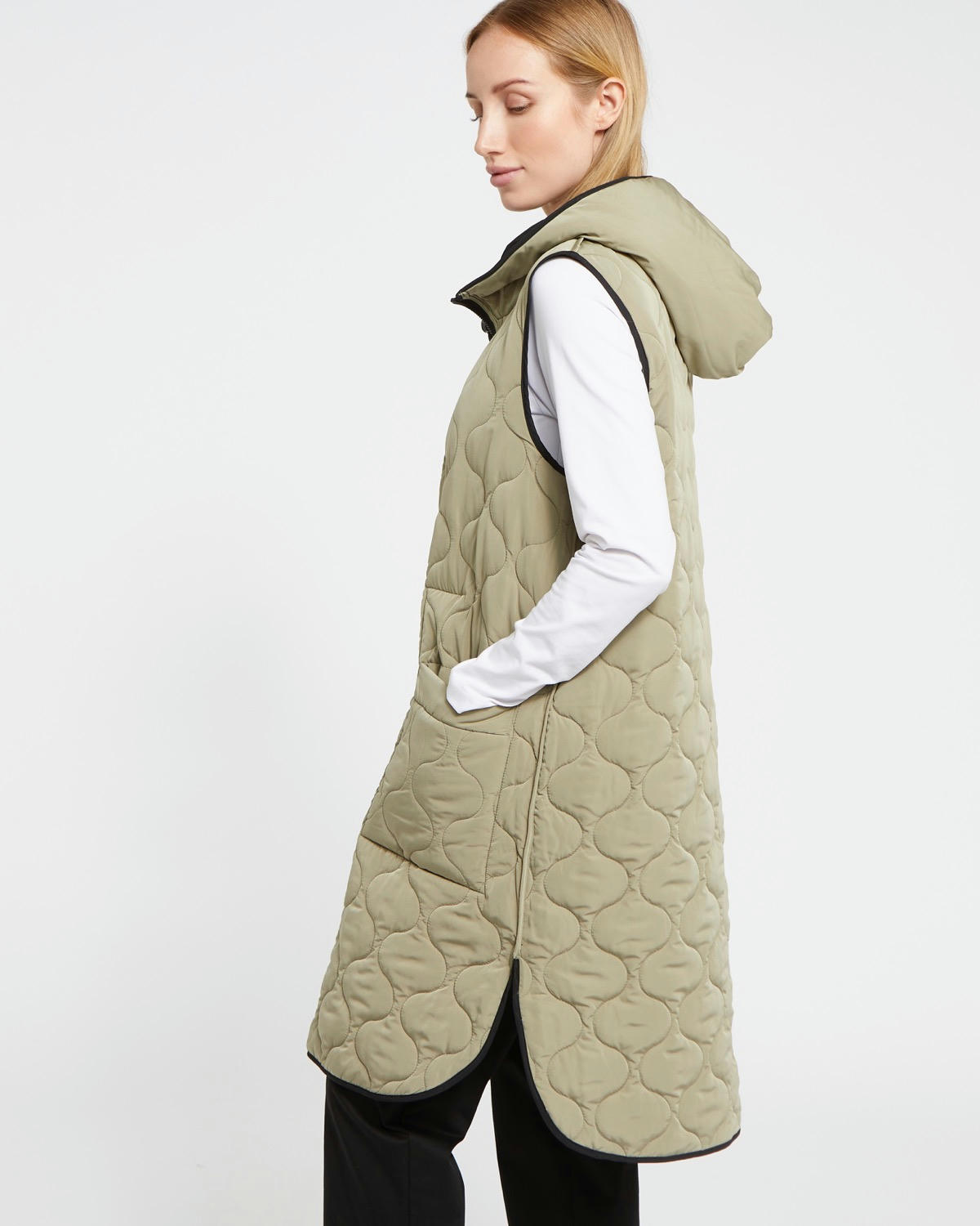Carolyn Donnelly The Edit Reversible Gilet
