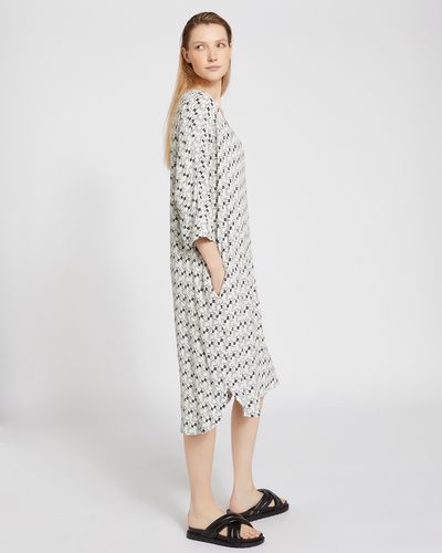 Carolyn Donnelly The Edit Cream Print V- Neck Kaftan