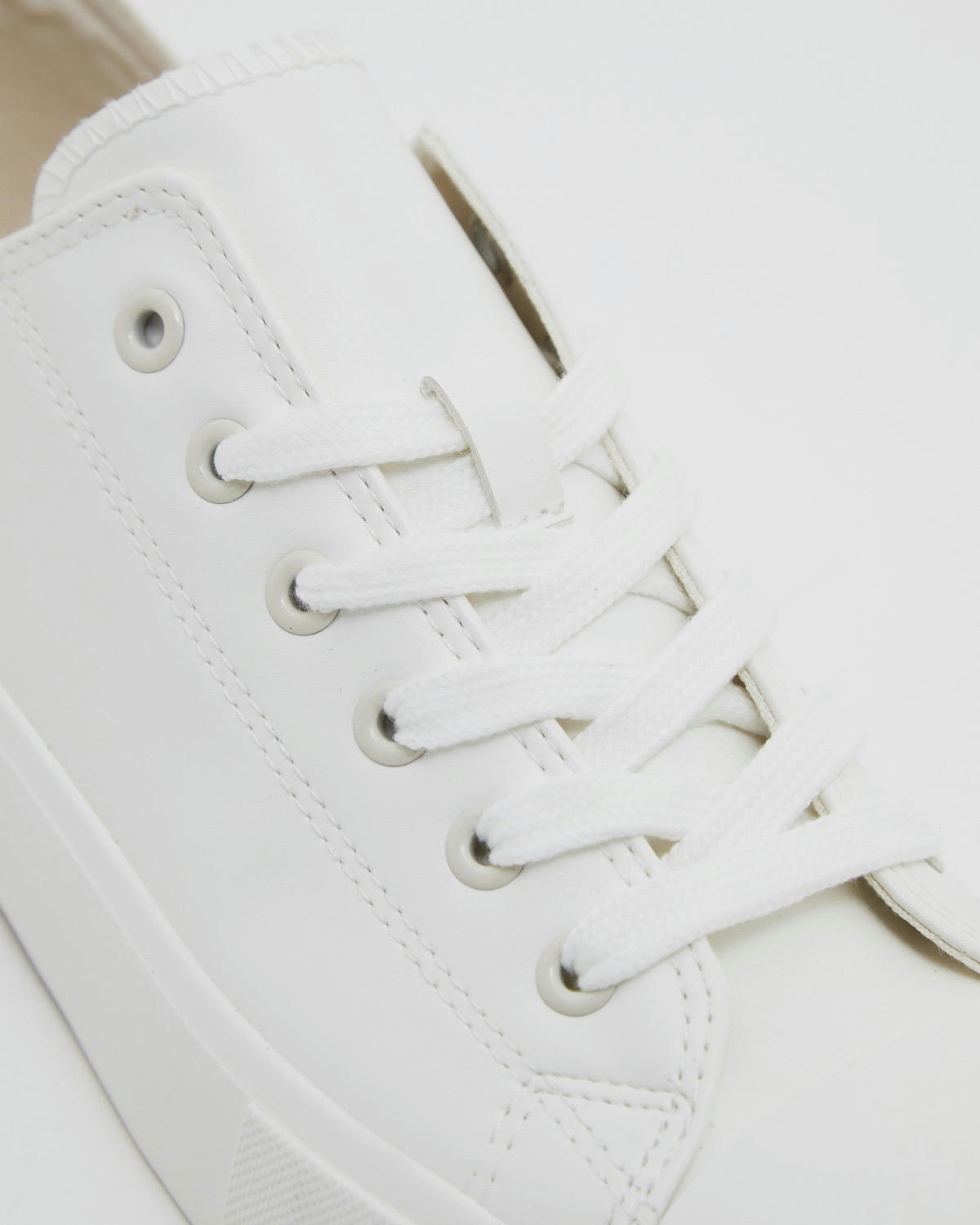 Platform Lace-Up Toe Cap Trainers