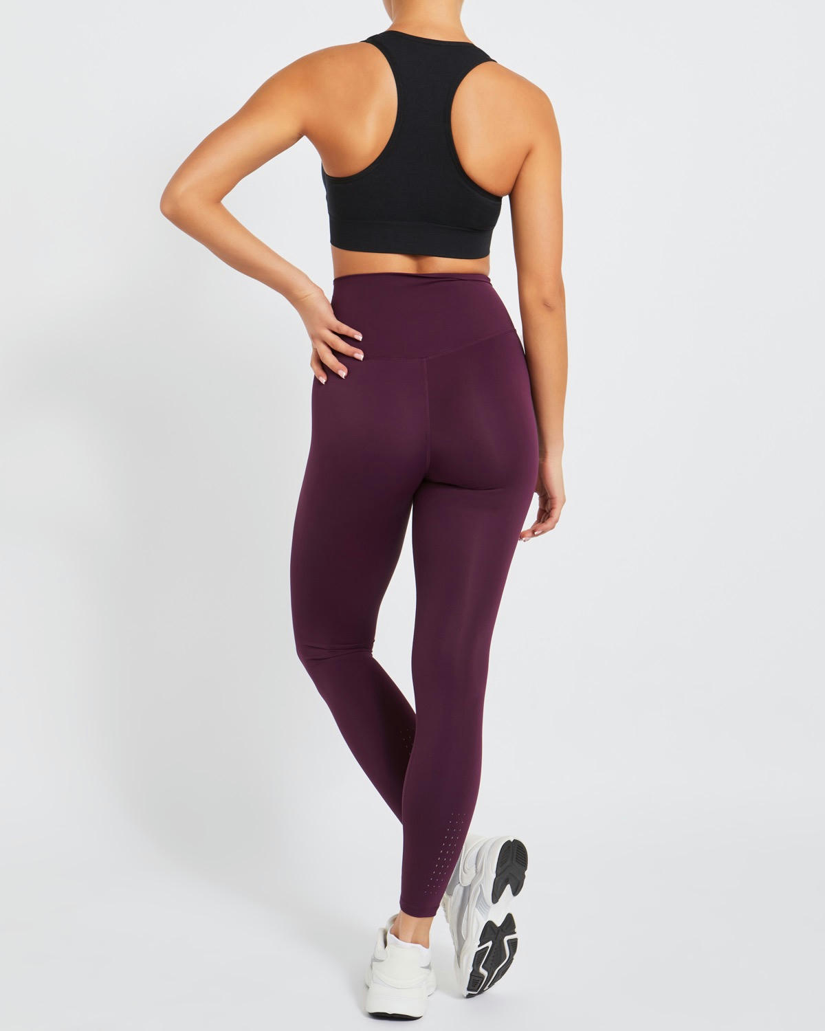 Studio Performance Leggings
