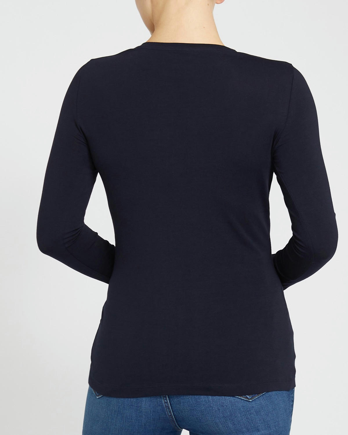 Long-Sleeved Stretch Crew Neck Top