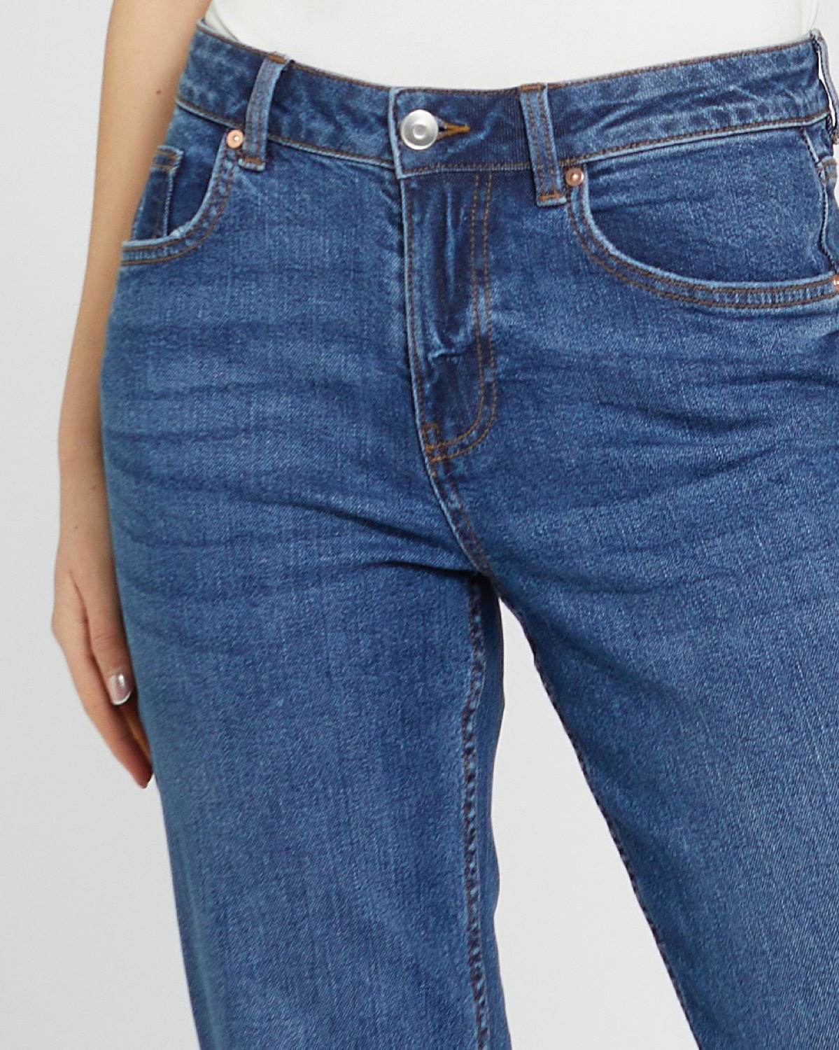 Mid Rise Boyfriend Jeans