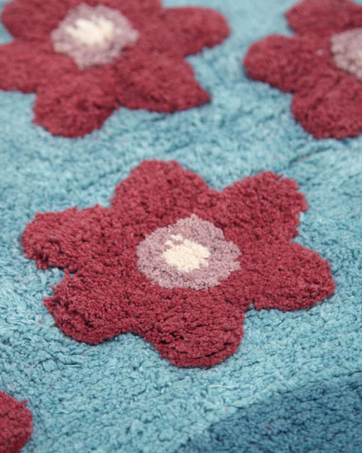 Carolyn Donnelly Eclectic Tufted Cotton Bath Mat