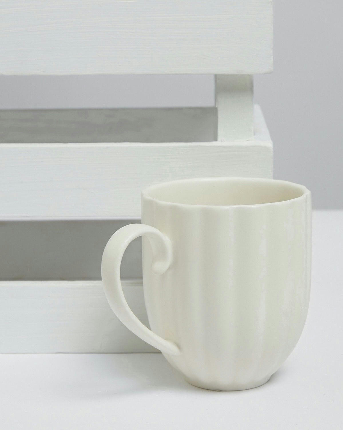 Carolyn Donnelly Eclectic Scalloped Mug