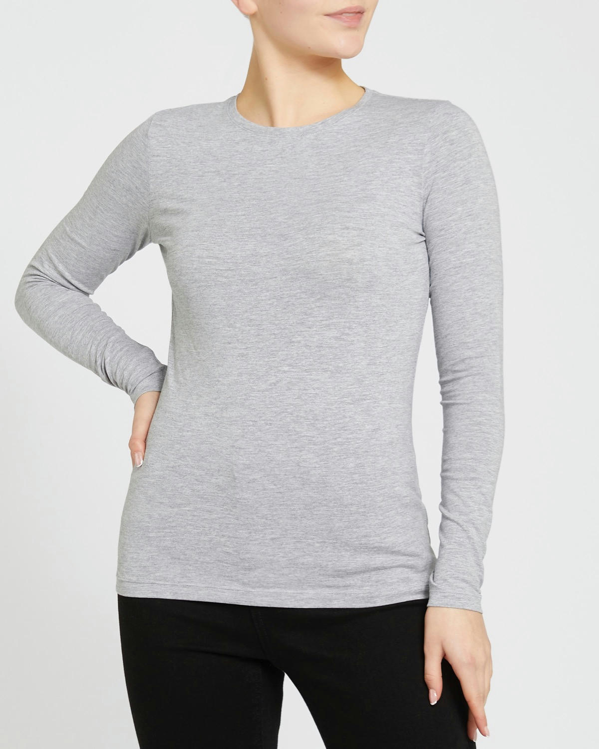 Long-Sleeved Stretch Crew Neck Top