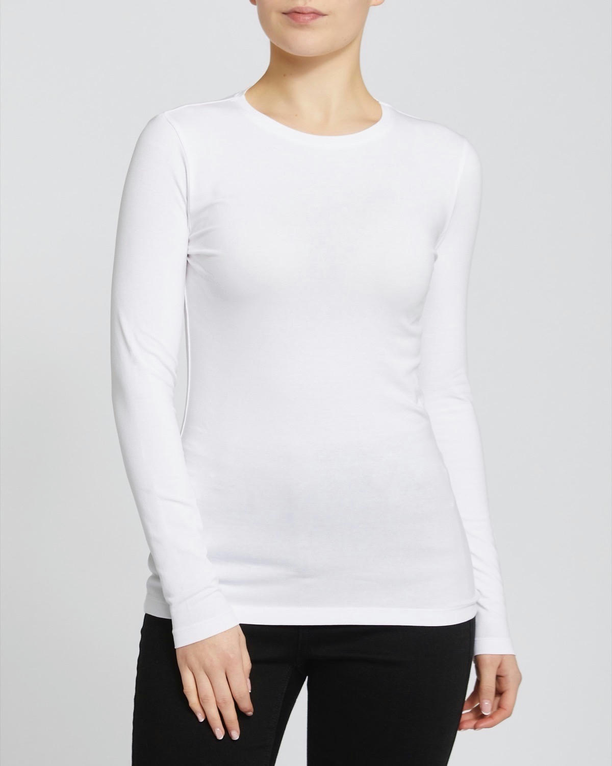 Long-Sleeved Stretch Crew Neck Top