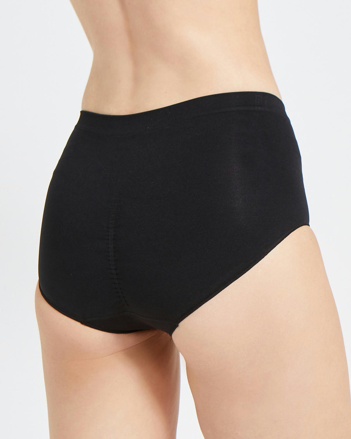 Medium Control Seamfree Shaper