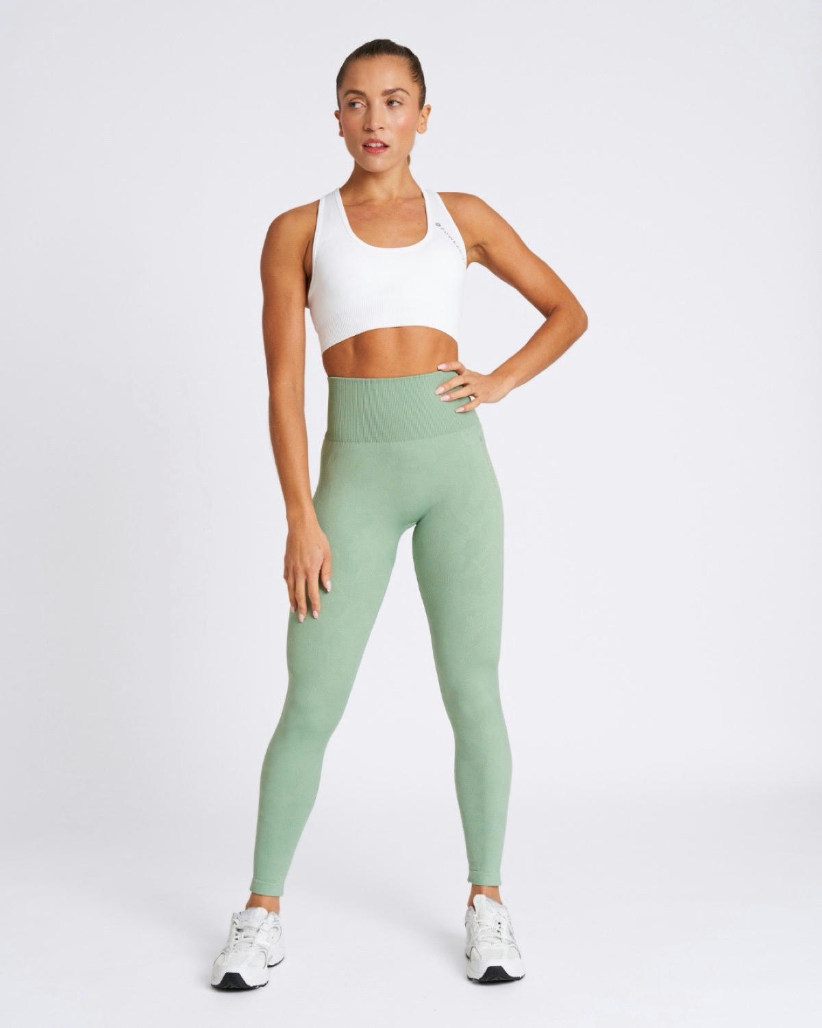Powercut Solid Seamless Jacquard Camo Legging in Mineral Green