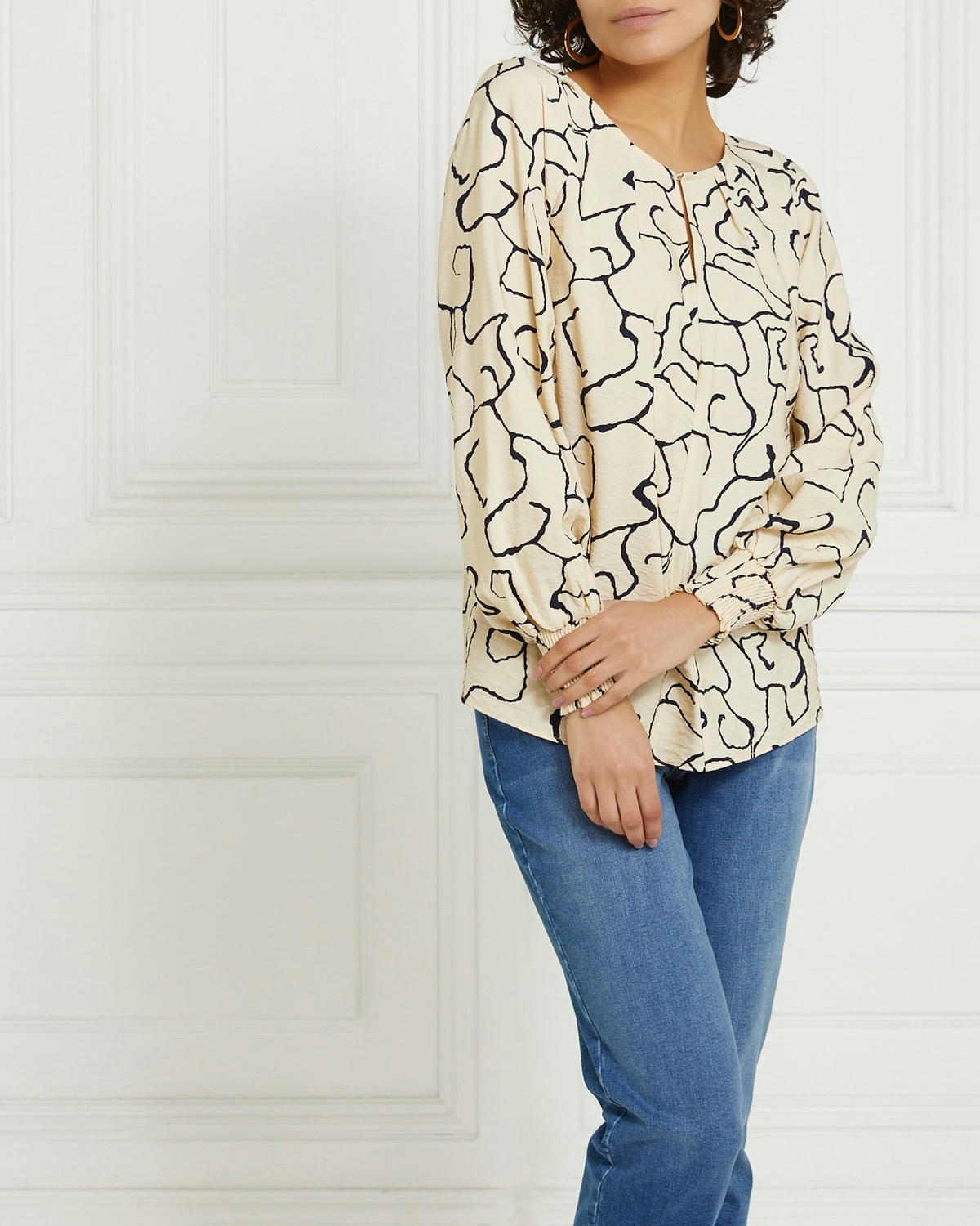 Gallery Long Sleeve Print Blouse