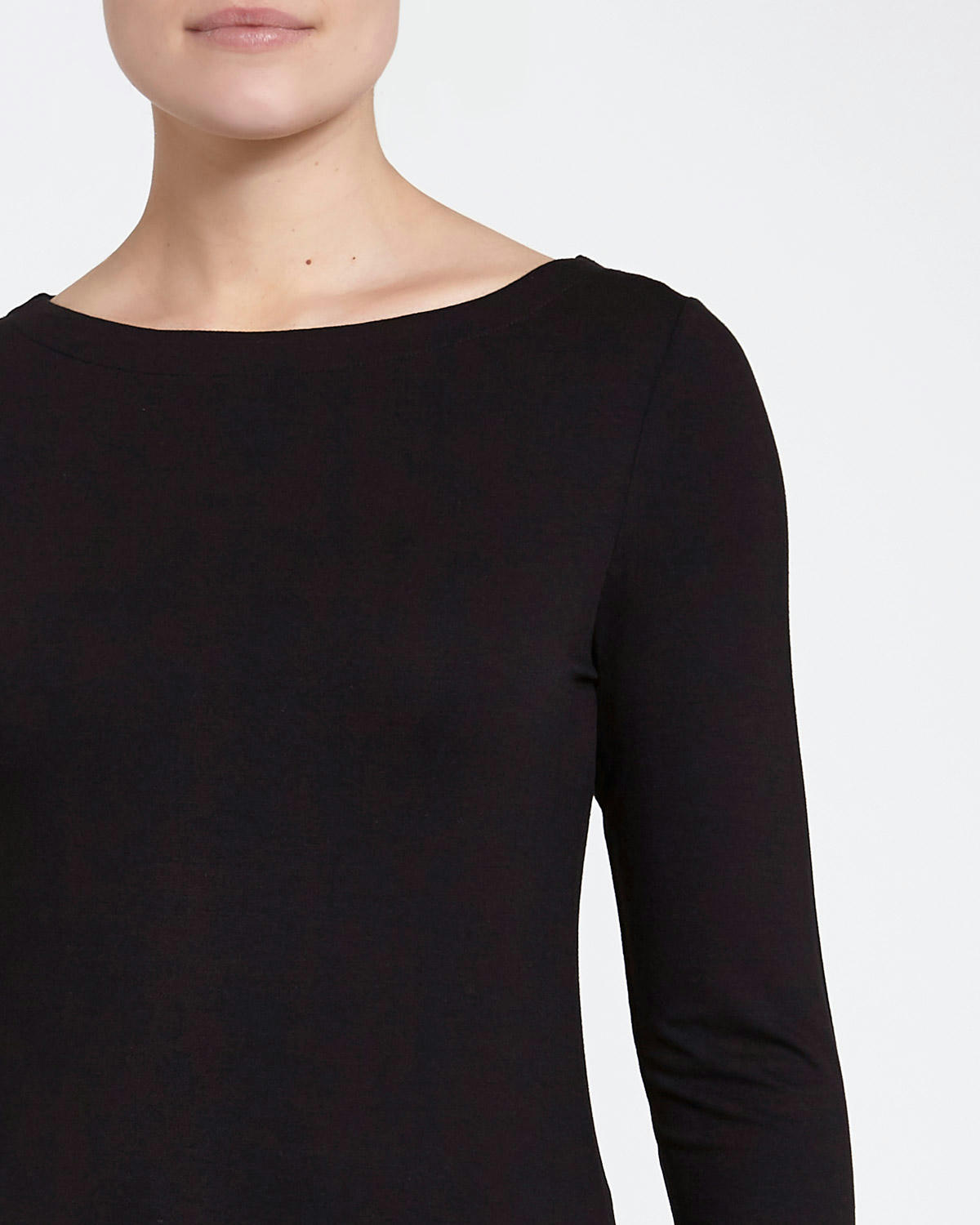Long-Sleeved Boat Neck Top
