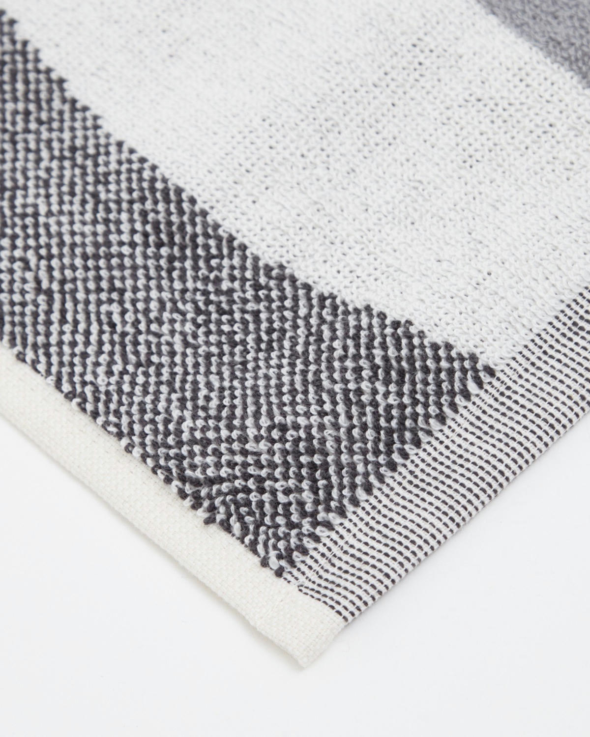 Mono Geo Hand Towel