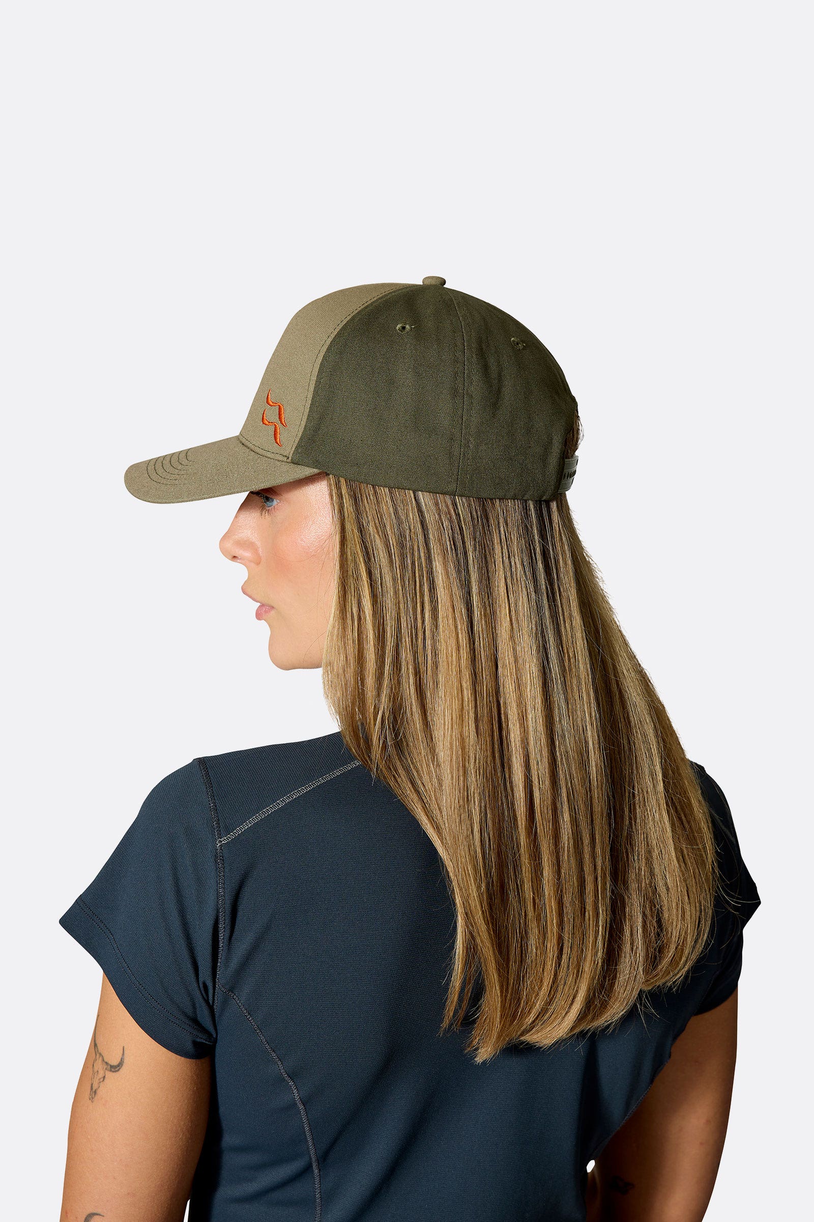 Calet Embroidery Cap