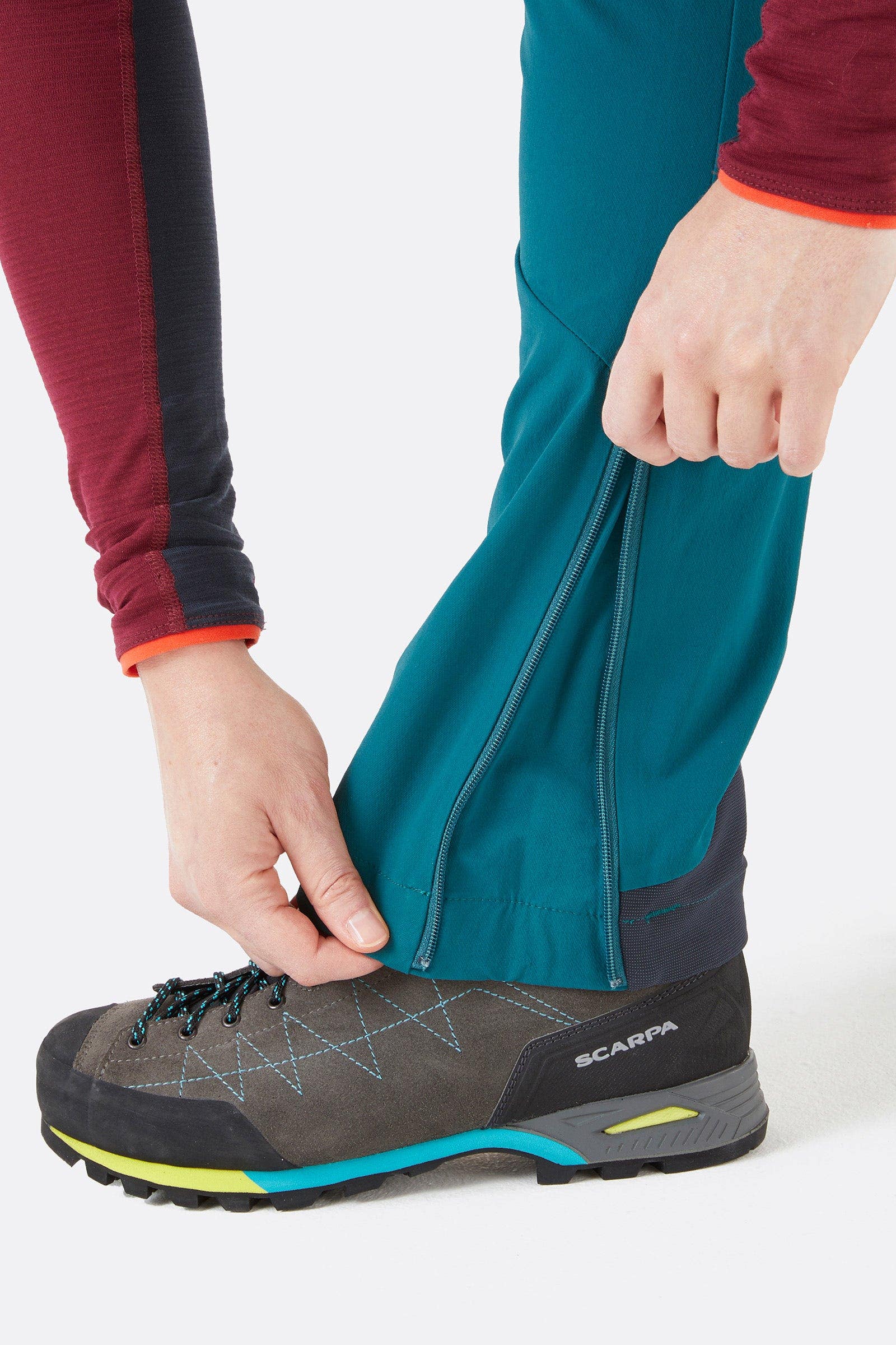 Women's Ascendor Light Hoody