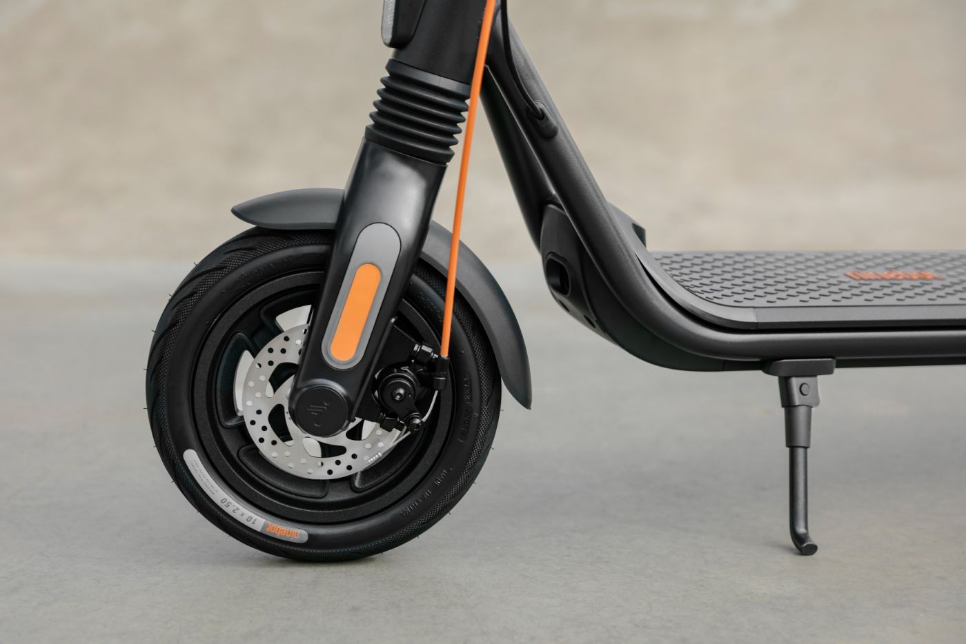 Ninebot KickScooter F2 PRO E Powered by Segway