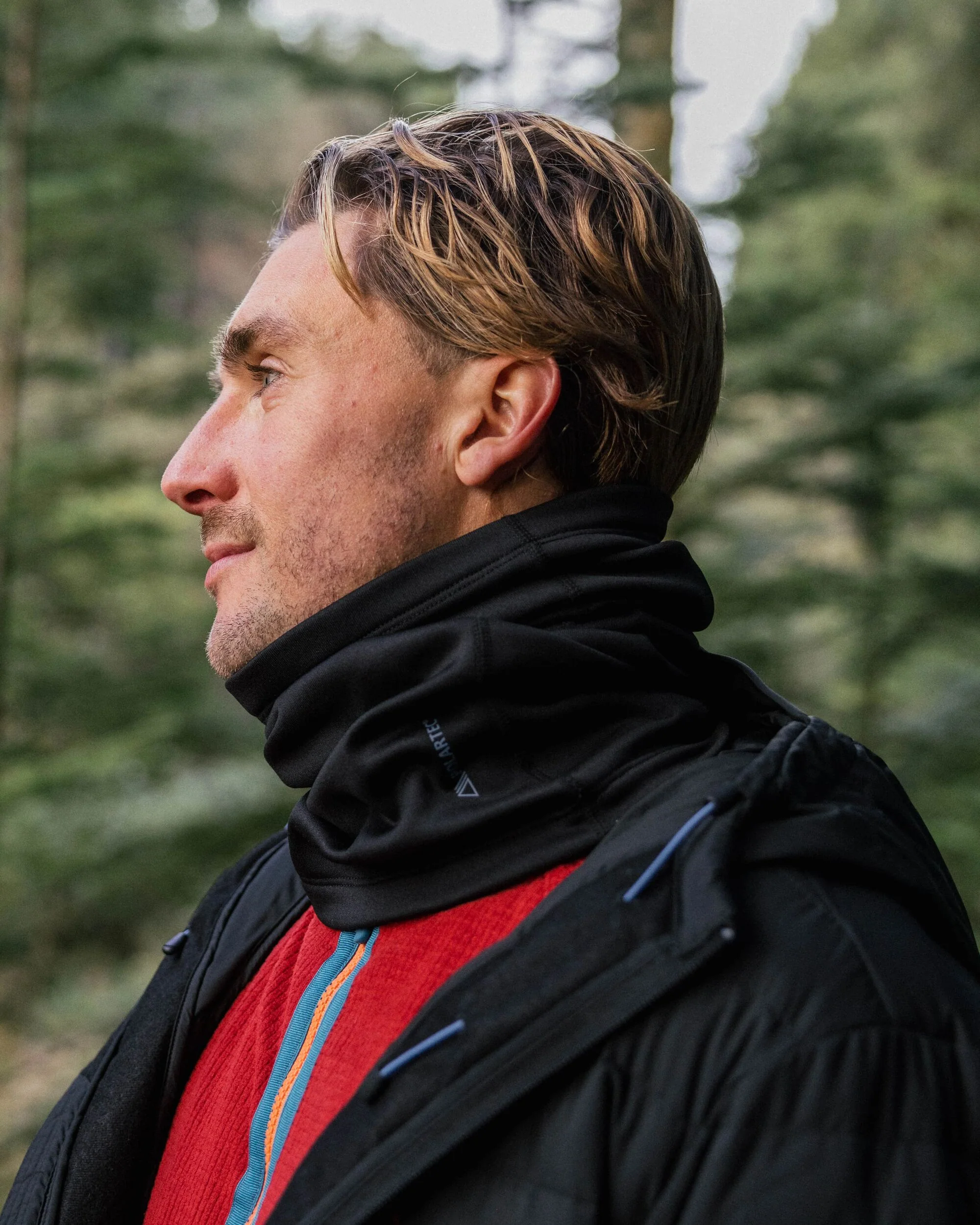 Wintergreen Recycled Polartec Thermal Neck Gaiter - Black