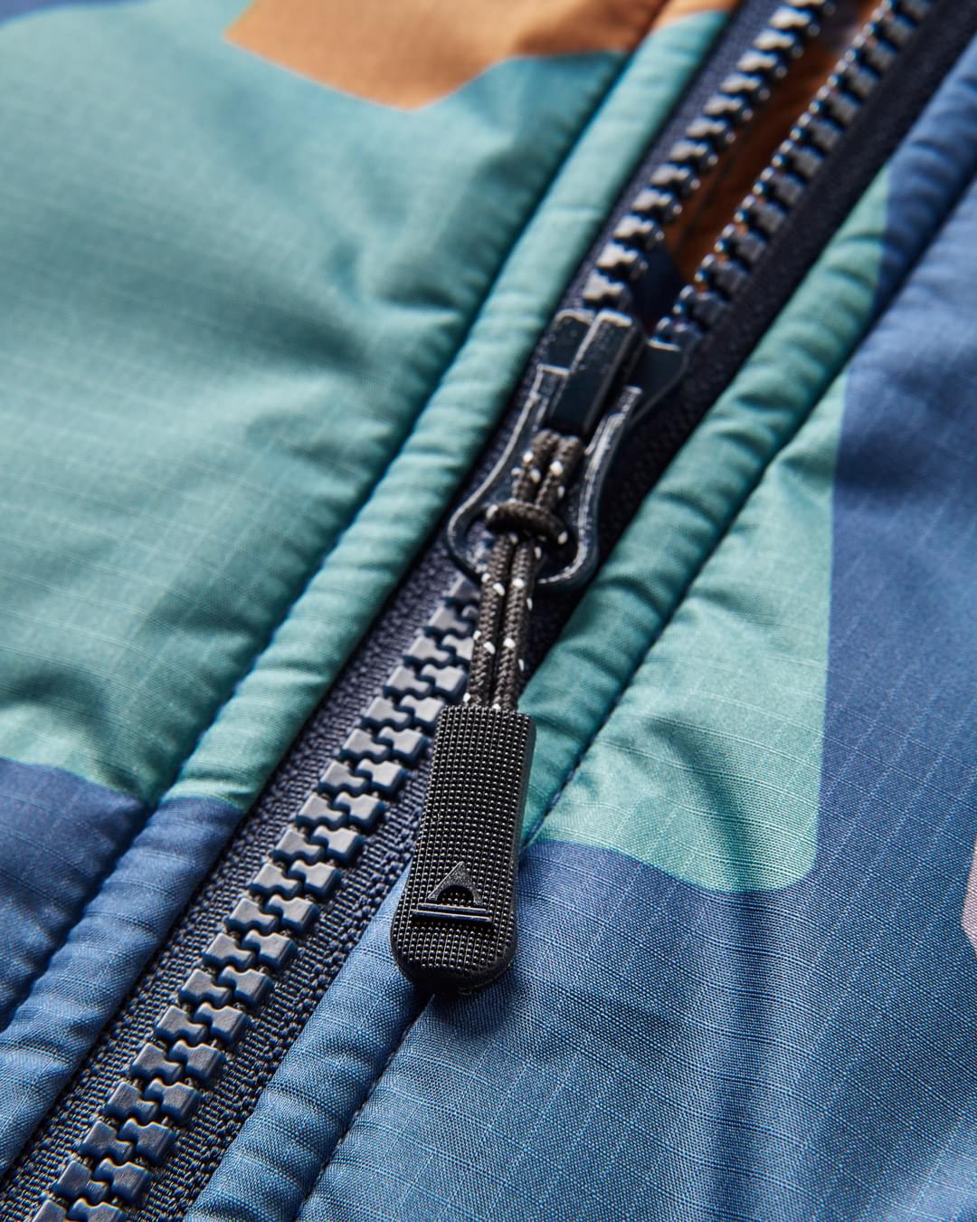 Waves Recycled Sherpa-Lined Changing Robe - Deep Blue Camo Pattern