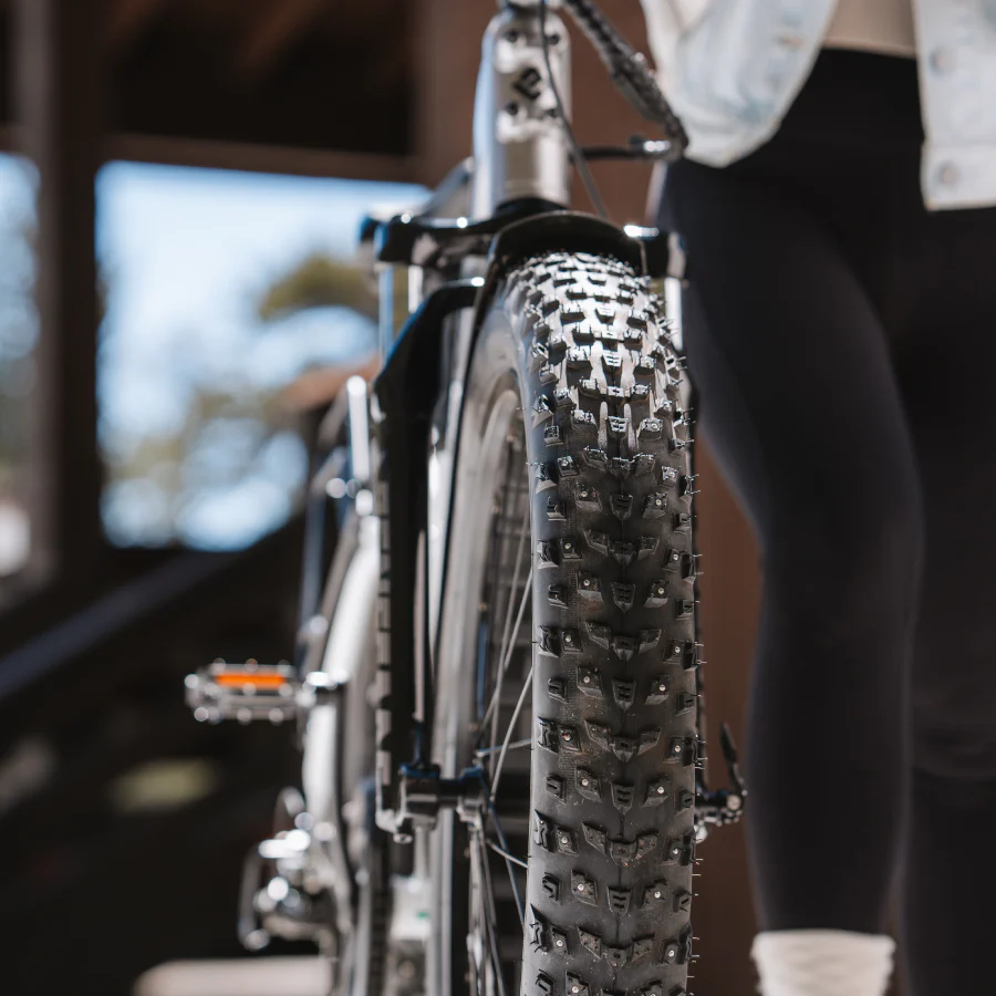 Snowdrift 26 Studded Tires (2)