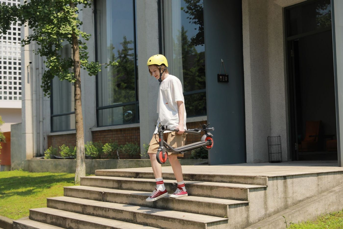 Ninebot eKickScooter ZING C20 Powered by Segway