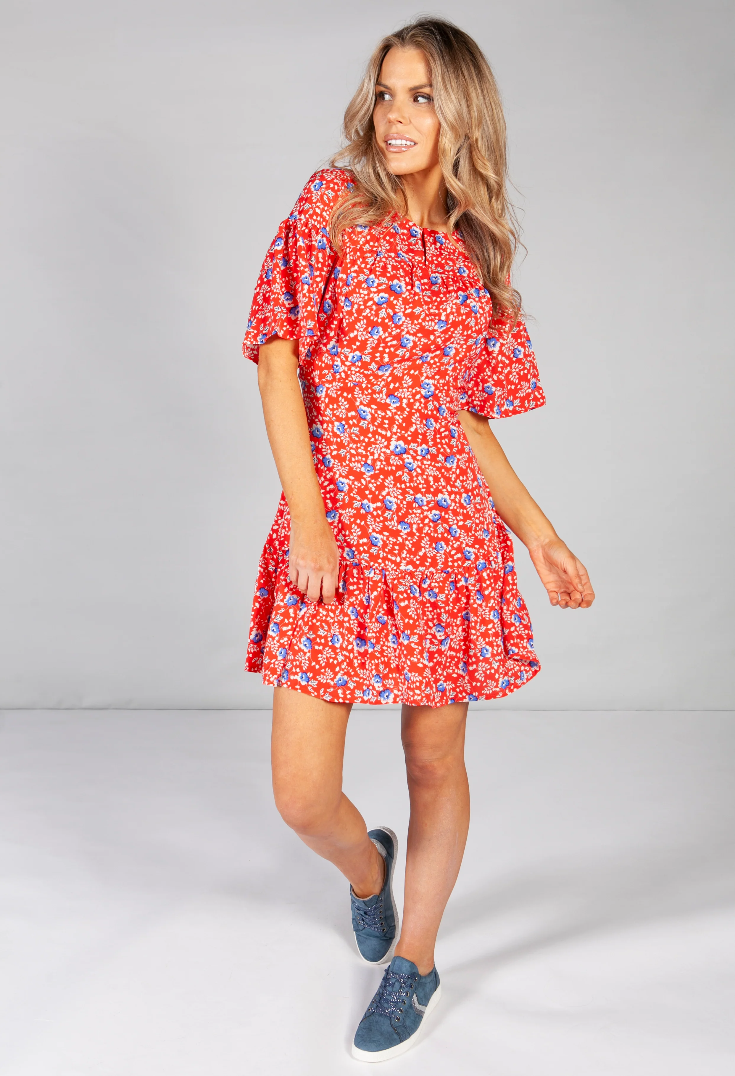 PETITE FLOWER DESIGN SWING TIERED DRESS