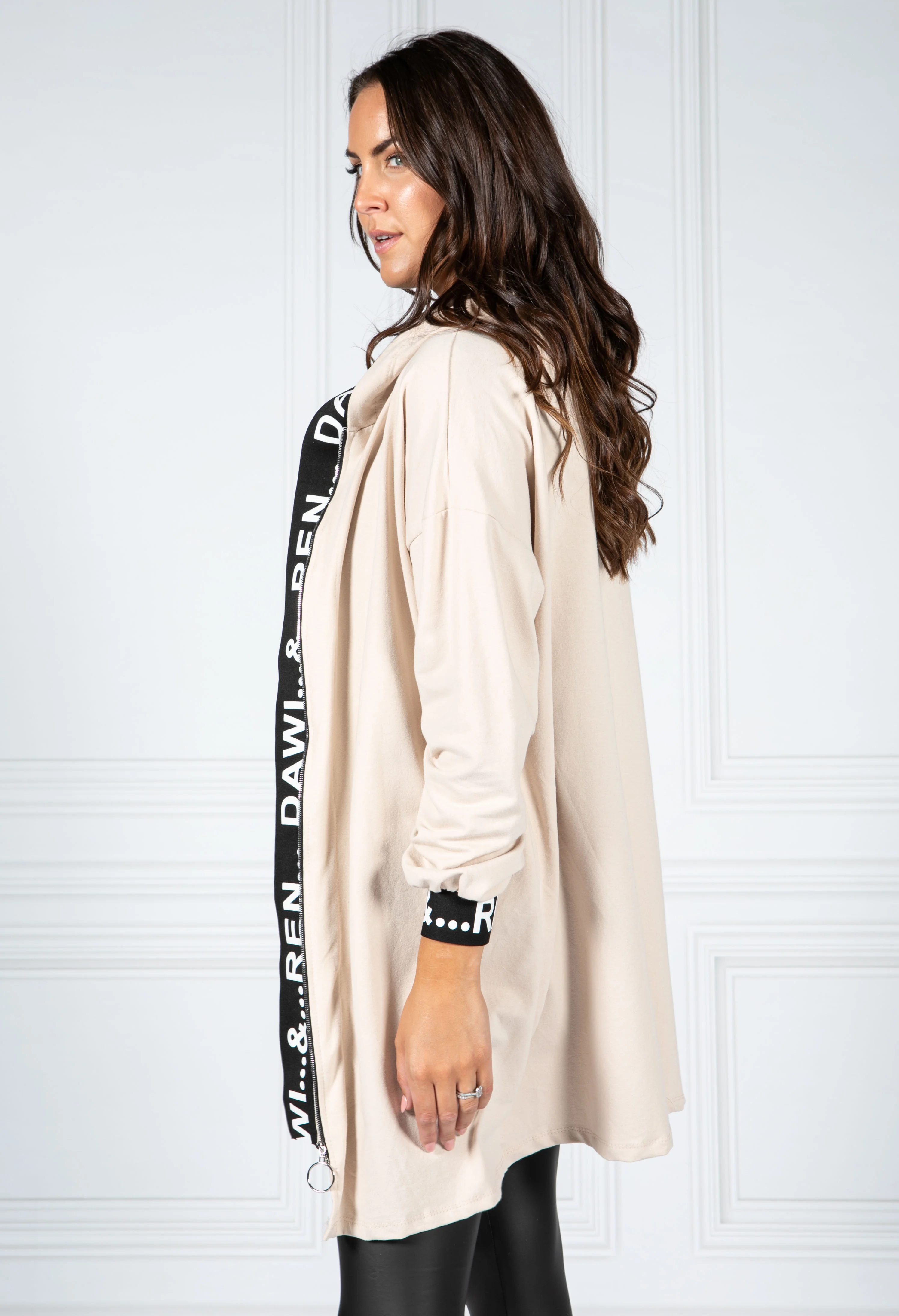 OVERSIZED GRAPHIC ZIP UP HOODIE IN BEIGE