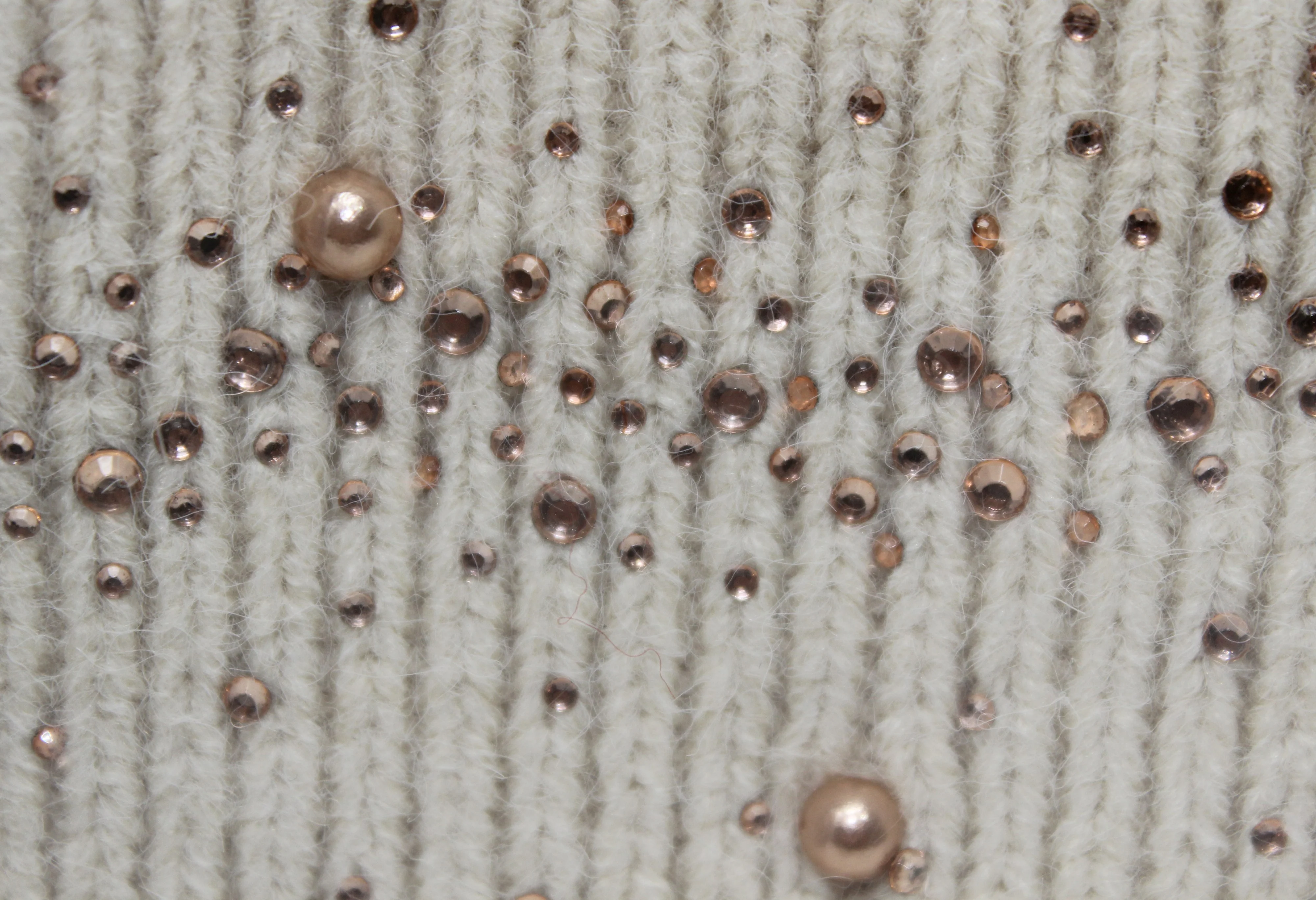 Gold and Pearl Diamante hat and Scarf in Cream