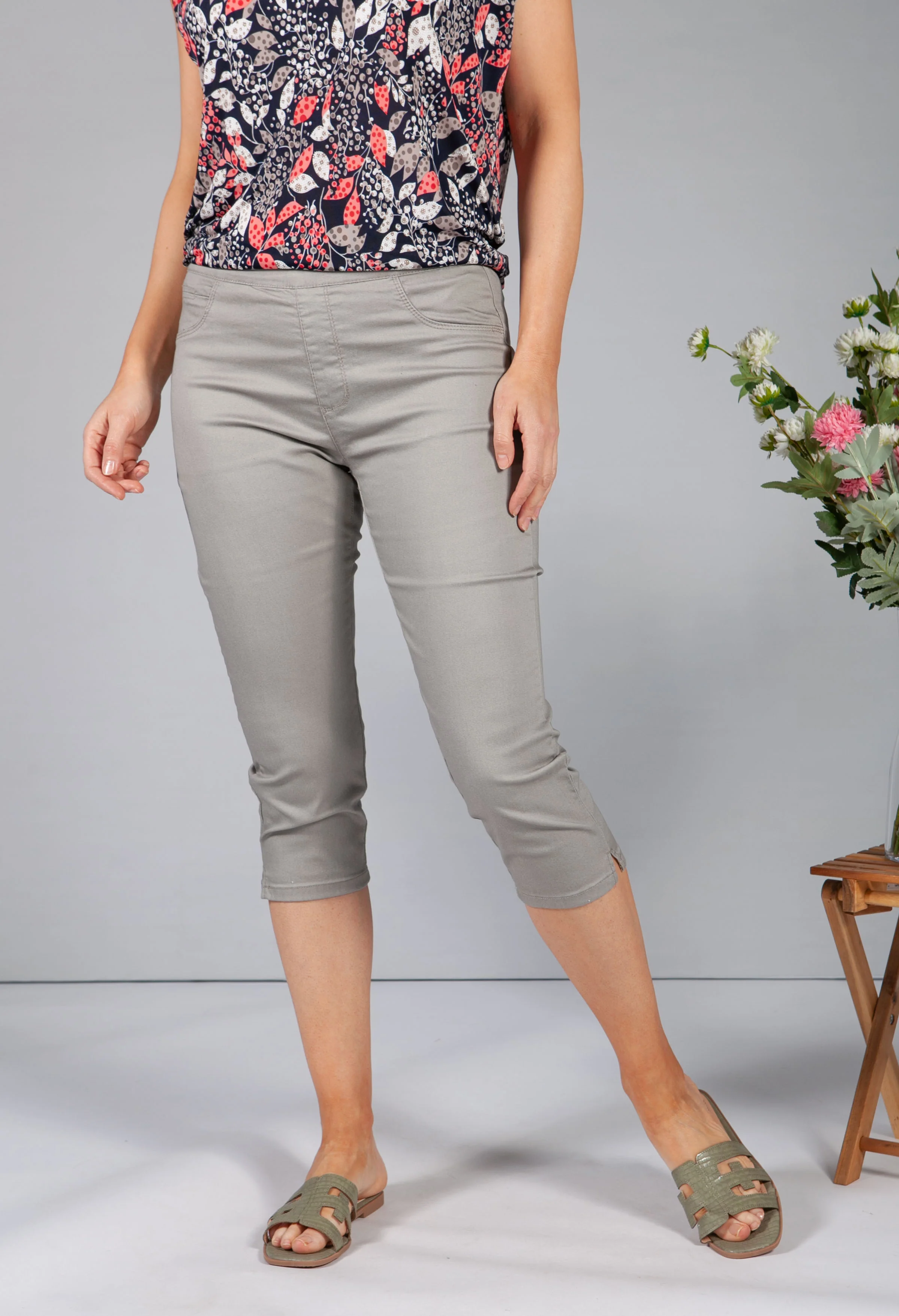 Khaki Pull on Jeans