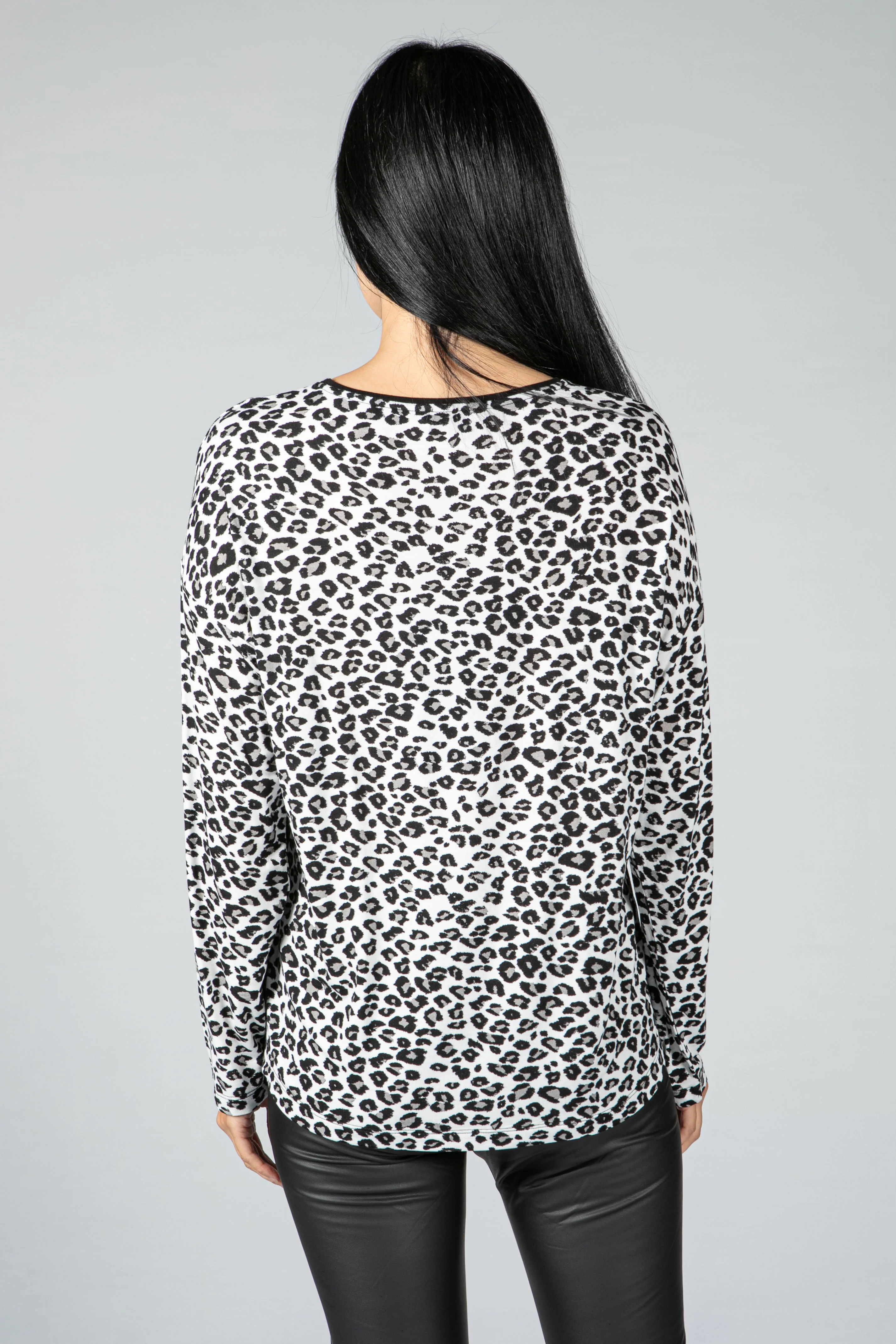 LEO LOVE in Leo-Design