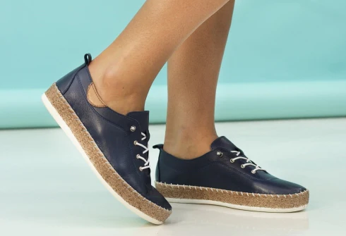 Evie Leather Plimsoll
