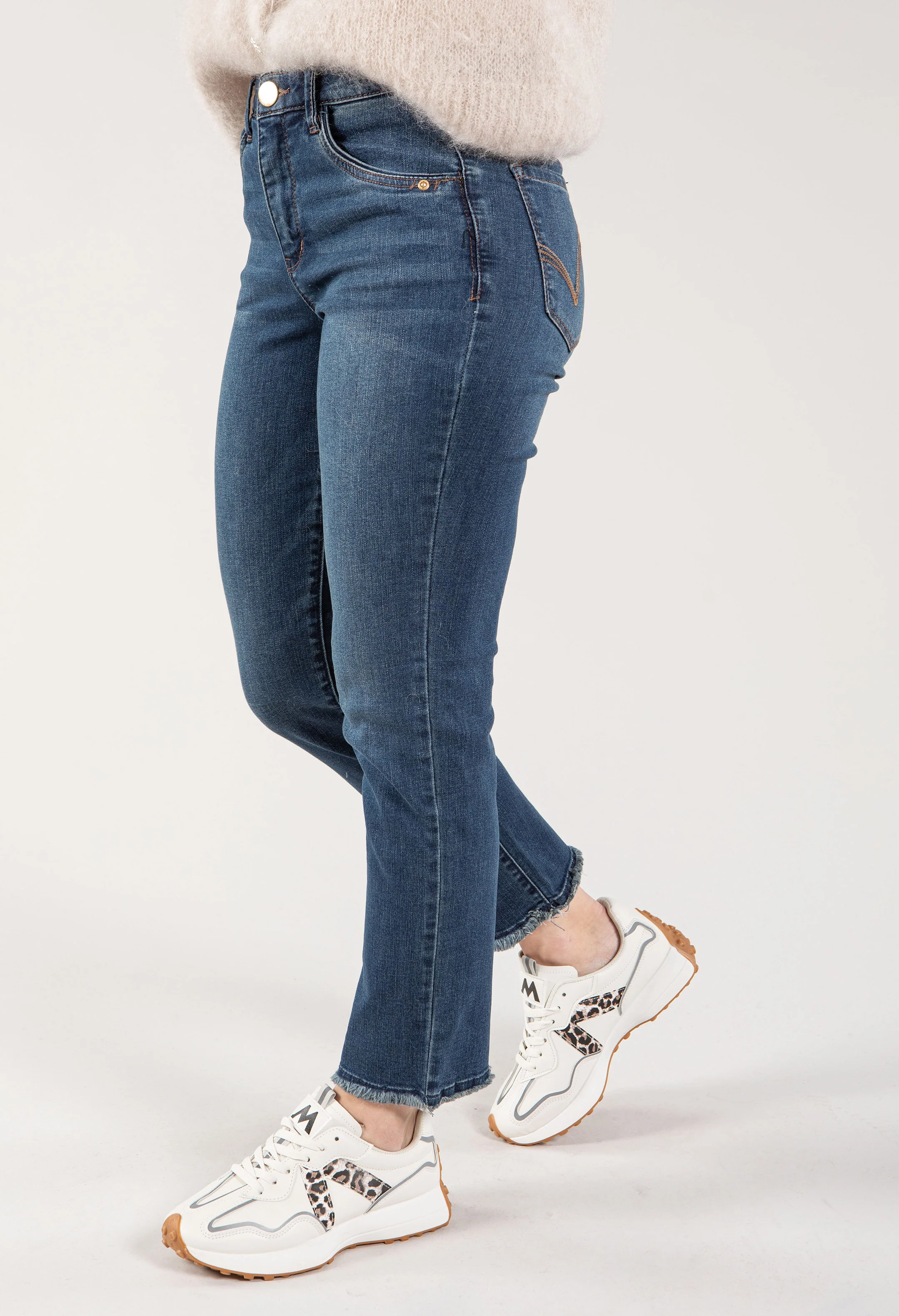 Absolution High Rise Cascading Embroidered D Slim Straight Jean