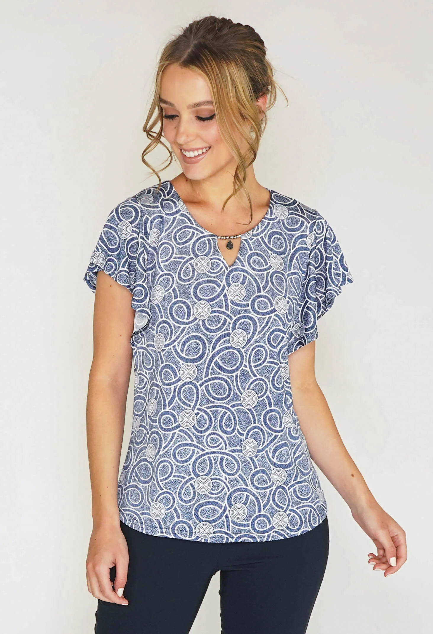 LOOP PRINT TOP WITH PENDANT DETAIL